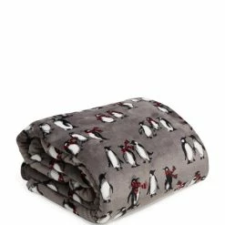 New 💯 Vera Bradley Penguin Print Plush Throw Blanket Penguins Galaxy Gray 😀